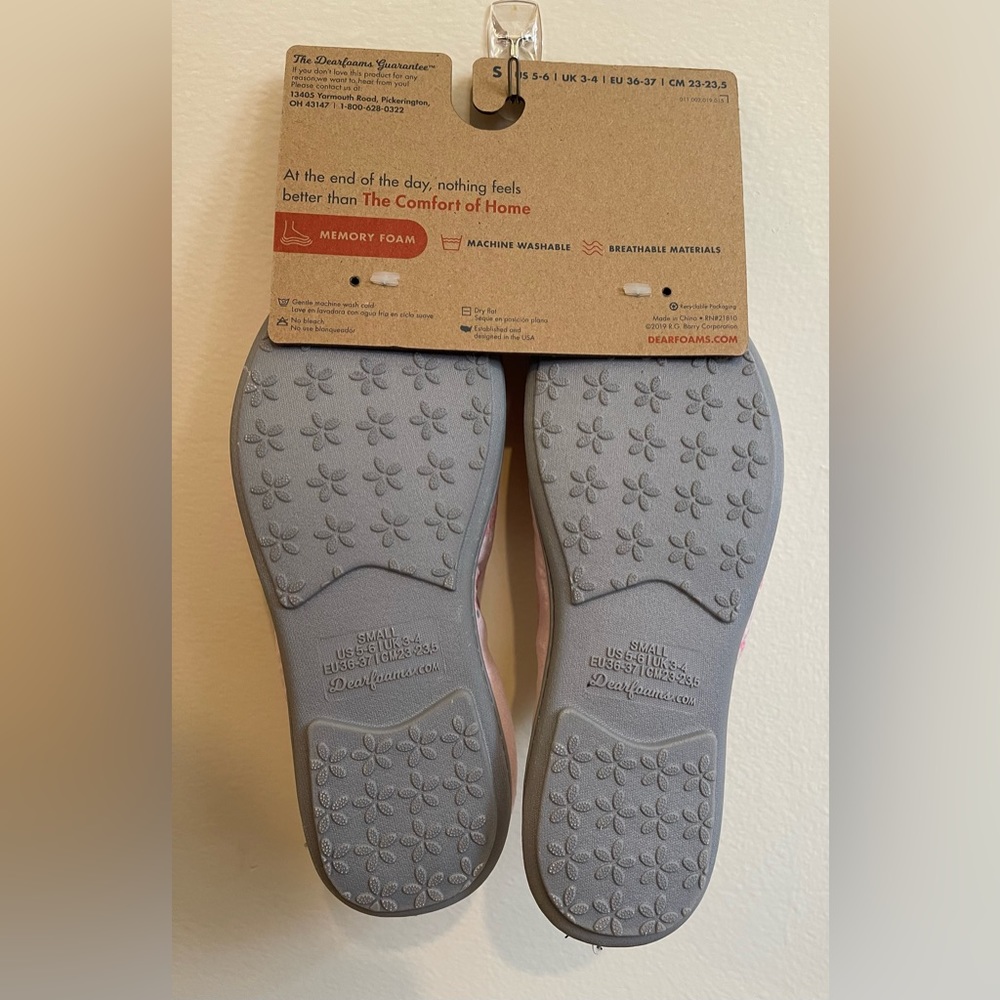 Dearfoams Slippers - Picture 2 of 2
